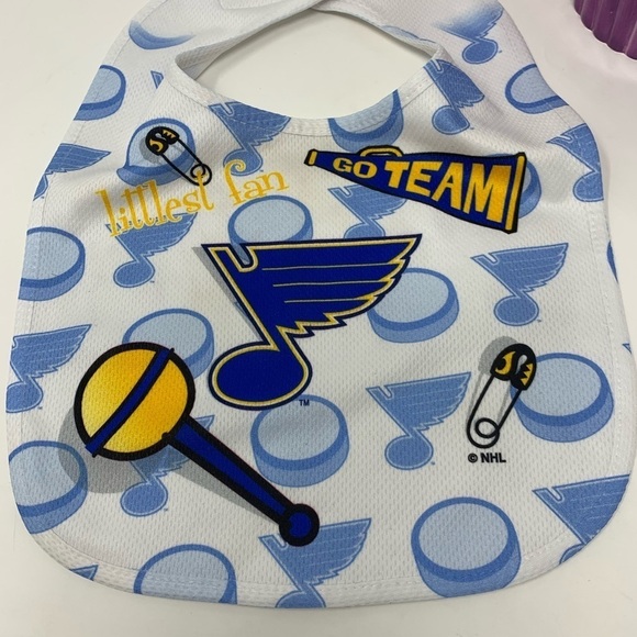 St. Louis Blues Baby Bib - Picture 2 of 4